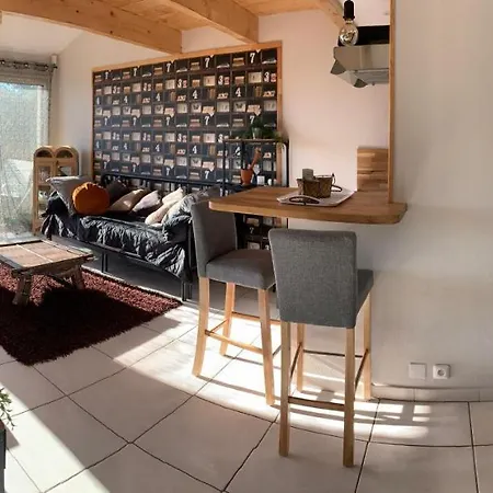 Studio 4 Couchages Acces Piscine Йер