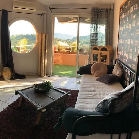 Apartment Studio 4 Couchages Acces Piscine Hyeres